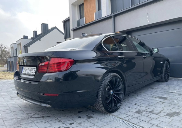 BMW Seria 5 cena 58900 przebieg: 211500, rok produkcji 2012 z Świecie małe 529
